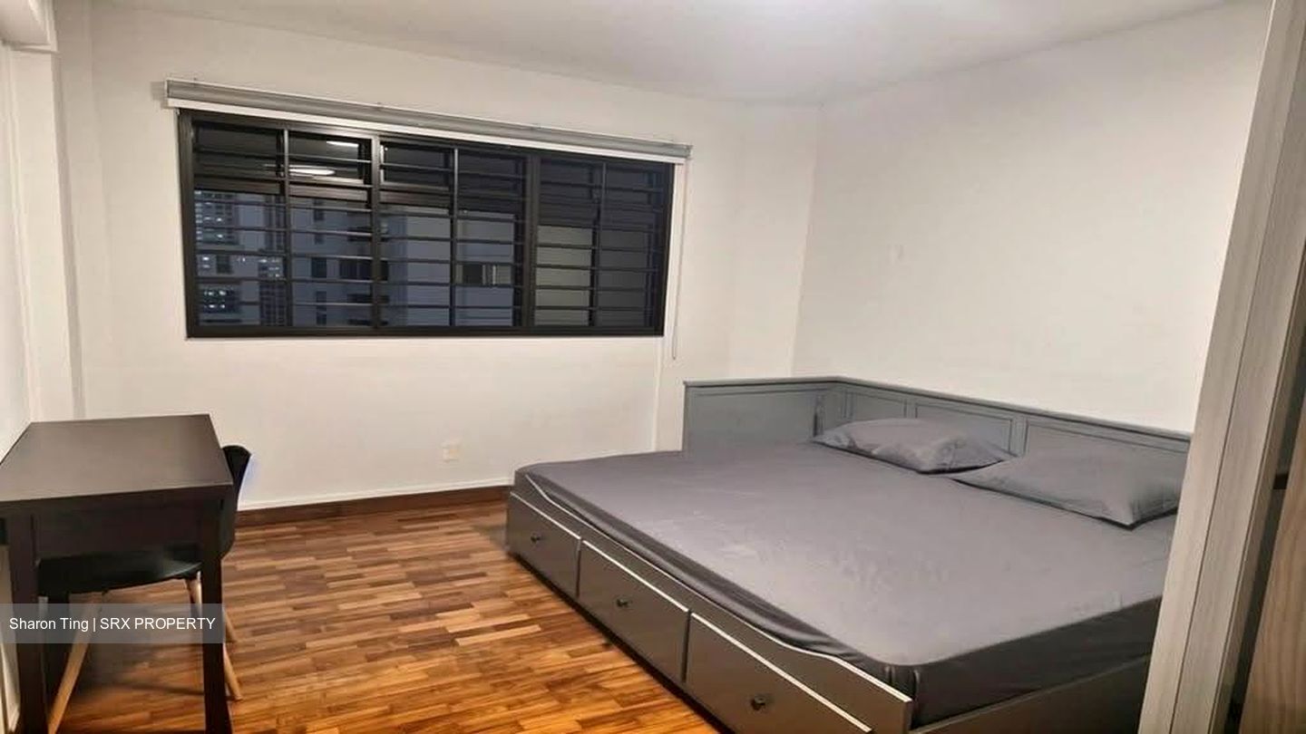 Blk 227 Jurong East Street 21 (Jurong East), HDB 5 Rooms #610977371